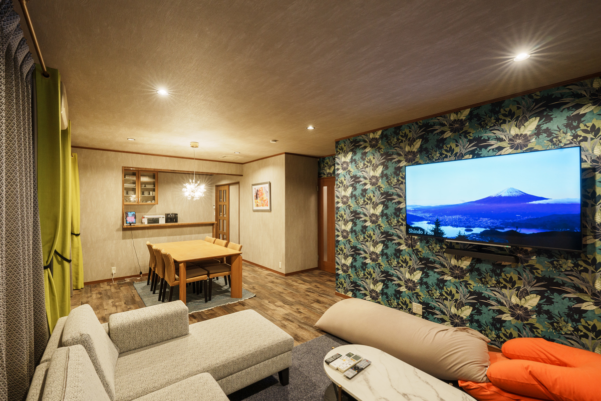 Shared living room at Crea